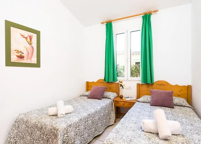 Sol I By קאלאן בוש